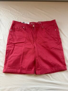 Seven7 Women's Red Bermuda Shorts